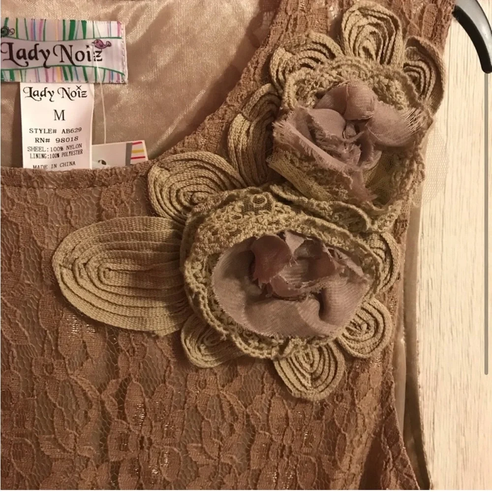 Lace tunic - Picture 3 of 4